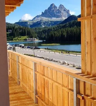 Alpenrose アパートホテル