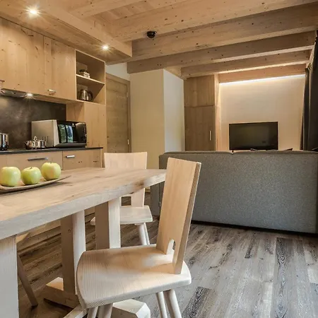 アパートホテル Alpenrose ミズリーナ