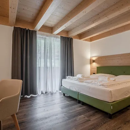 アパートホテル Alpenrose