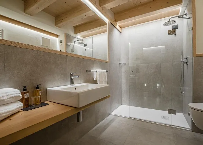 Aparthotel Alpenrose 4*